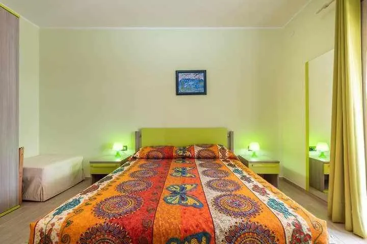 Larcobaleno Di Chia Cin It11101Ce Bed and Breakfast Domus De Maria