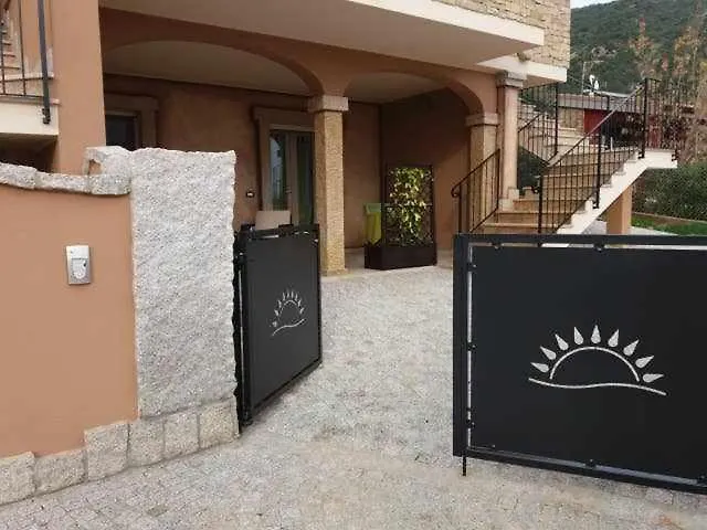 Larcobaleno Di Chia Cin It11101Ce Bed & Breakfast Domus De Maria Italy