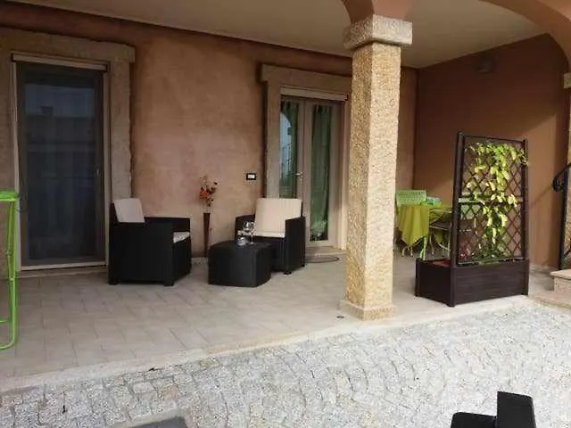 Larcobaleno Di Chia Cin It11101Ce Bed and Breakfast Domus De Maria