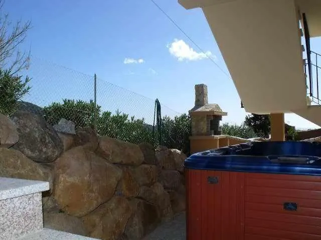 Larcobaleno Di Chia Cin It11101Ce Bed & Breakfast Domus De Maria