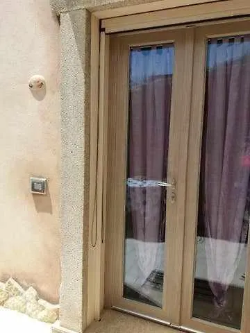 Larcobaleno Di Chia Cin It11101Ce Bed & Breakfast Domus De Maria